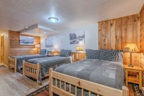 3 bedrooms, iron/ironing board, travel cot, WiFi