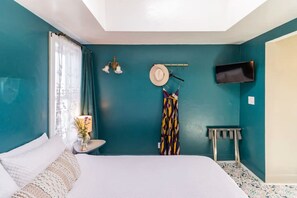 1 habitación, tabla de planchar con plancha, wifi gratis y ropa de cama 