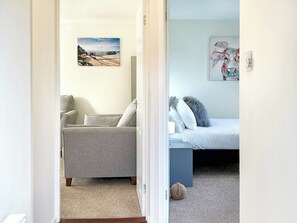 Interior - A lovely coastal property boasting private parking. (Cromer)