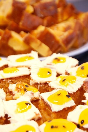 Sudah termasuk sarapan prasmanan setiap hari