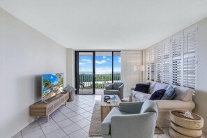 Condo, Multiple Beds (South Seas Tower 2-603) | Living room