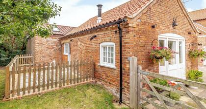 1 bedroom accommodation in Laneham, near Lincoln