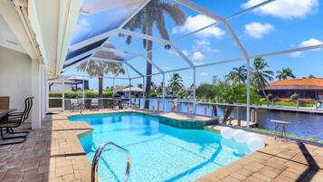 House, Berbilang Katil (100 Bonita Court) | Kolam renang | Kolam dipanaskan