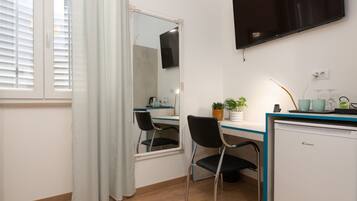 Superior Double or Twin Room | Living area