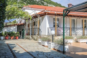 Deluxe Villa | 2 kamar tidur, brankas, dan setrika/meja setrika