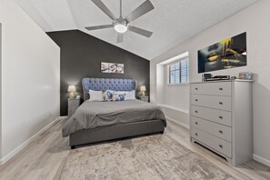 3 bedrooms, desk, iron/ironing board, WiFi