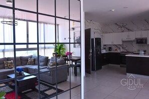 Smart TV - Delightful apartment in Colonia San Francisco - Incredible Views (San Salvador)