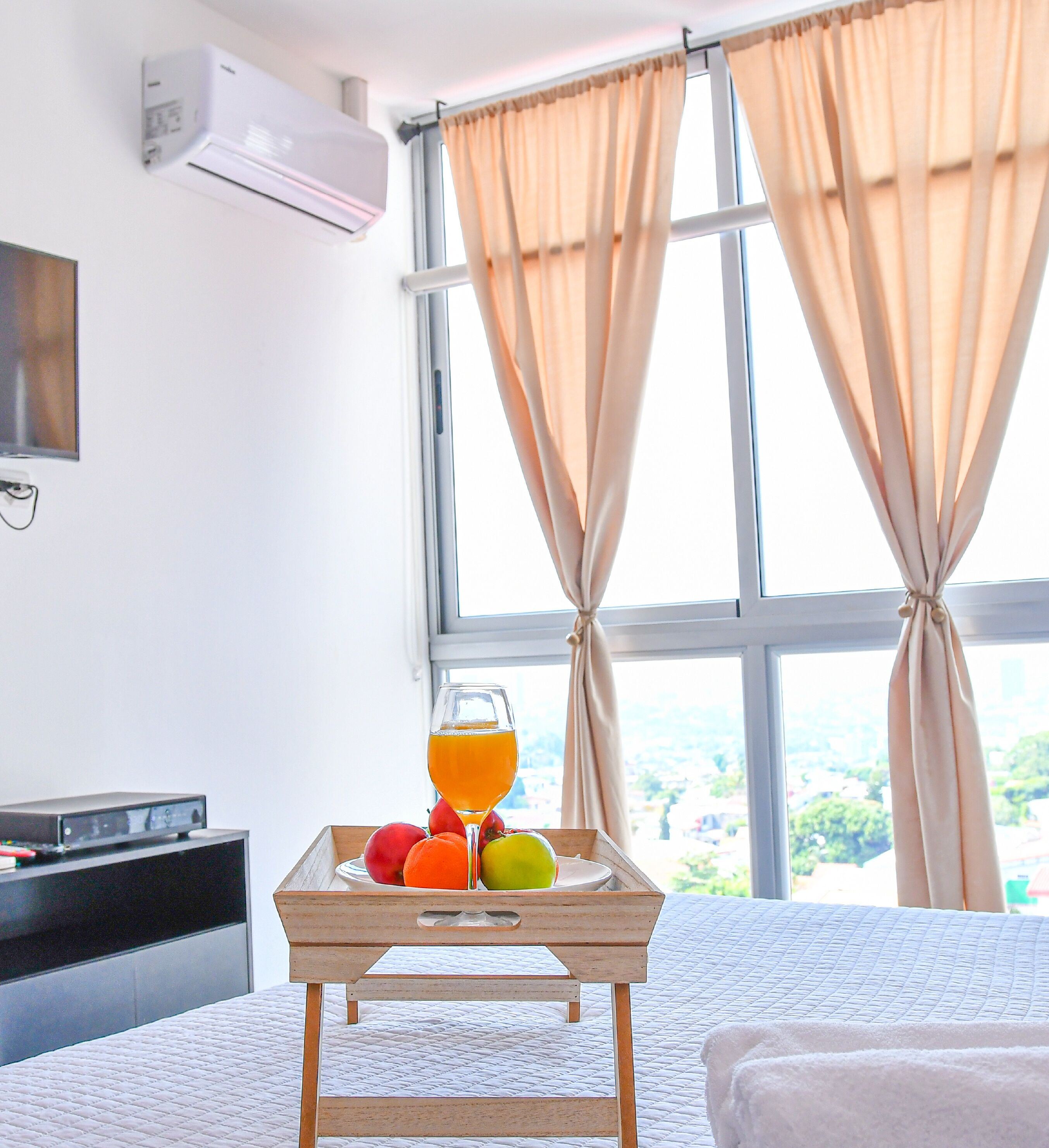 3 habitaciones, tabla de planchar con plancha y wifi gratis 