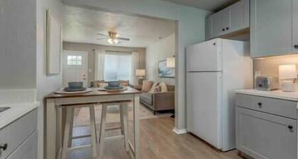 2-Bedroom Cottage w/ KING bed