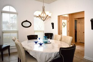 Dining - Amenity Rich 4BR Home w/ Parking Pool Tennis Sleeps 10 (Rehoboth Beach)