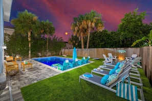 A heated pool - Family-Friendly Beach Escape with Pool & Games (Jacksonville Beach)
