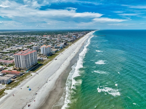 Home Away From Home w/ Heated Pool & Blocks to Ocean