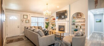 Hawaiian Surfer Haven| Family Stay Near Slopes