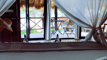 Traditional Room | Down comforters, free WiFi, bed sheets