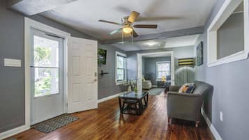 Smart TV de 40 pulgadas con canales digitales, una televisión