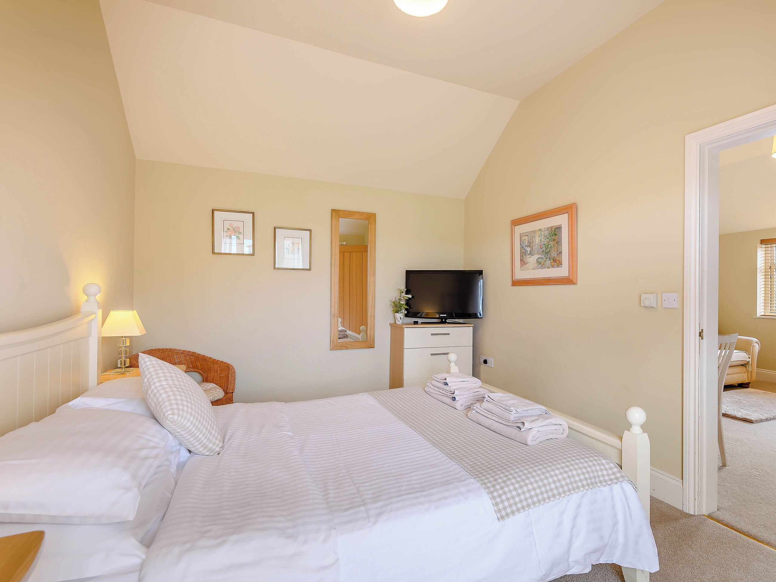 1 soverom, wi-fi (inkludert) og sengetøy