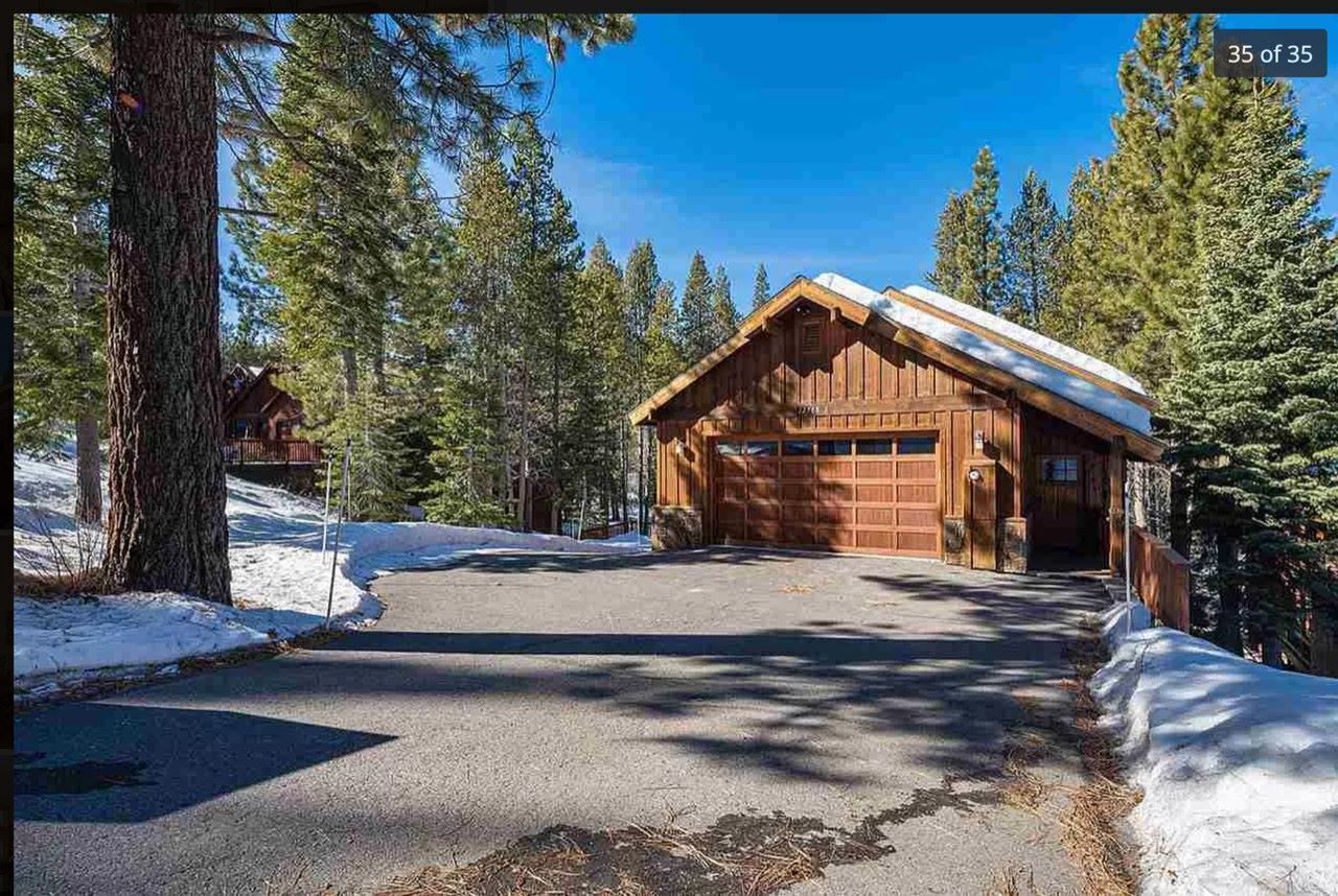 New! Tahoe Donner Getaway Gem Sleeps 8 with HOA Amenities Access!