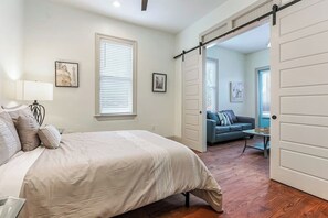 3 bedrooms, iron/ironing board, WiFi
