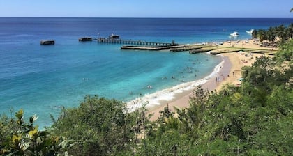 Aguadilla Villa Bonita #1, sleeps 35+, pool, jacuzzi, kids area, volley, basket.