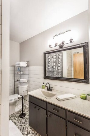 Hair dryer, towels