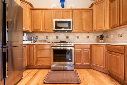 Private Mountain Summer Get-a-way.  End of July Special!