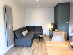 Living area - T2 Moderne Proche Plage Parking Wifi (ARCACHON)