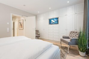 4 chambres, fer et planche à repasser, Wi-Fi, draps fournis