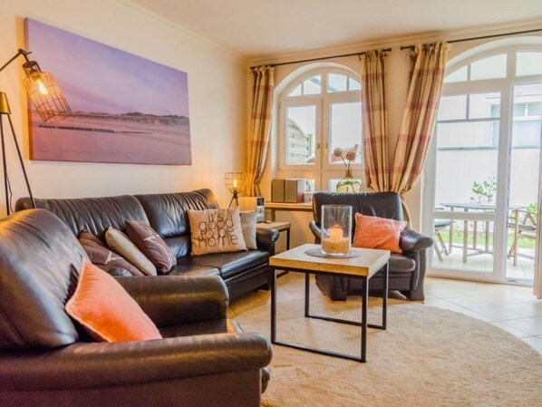 Unclassified image, 1 of 13, button