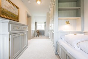 3 bedrooms, iron/ironing board, WiFi, bed sheets - Friesisch. Extravagant. Idyllisch. - Ferienhaus Pidder Lüng 1 - Objekt-id: Plk/01 - Ferienhaus (Kampen (Sylt))