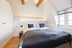 4 camere, ferro/asse da stiro, Wi-Fi, lenzuola