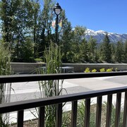 Rooms at Riveredge