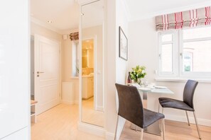 Dining - Bright. Modern. Wellness. - House Mateika (Sylt)