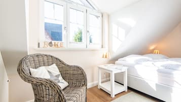 3 habitaciones, tabla de planchar con plancha, wifi y ropa de cama