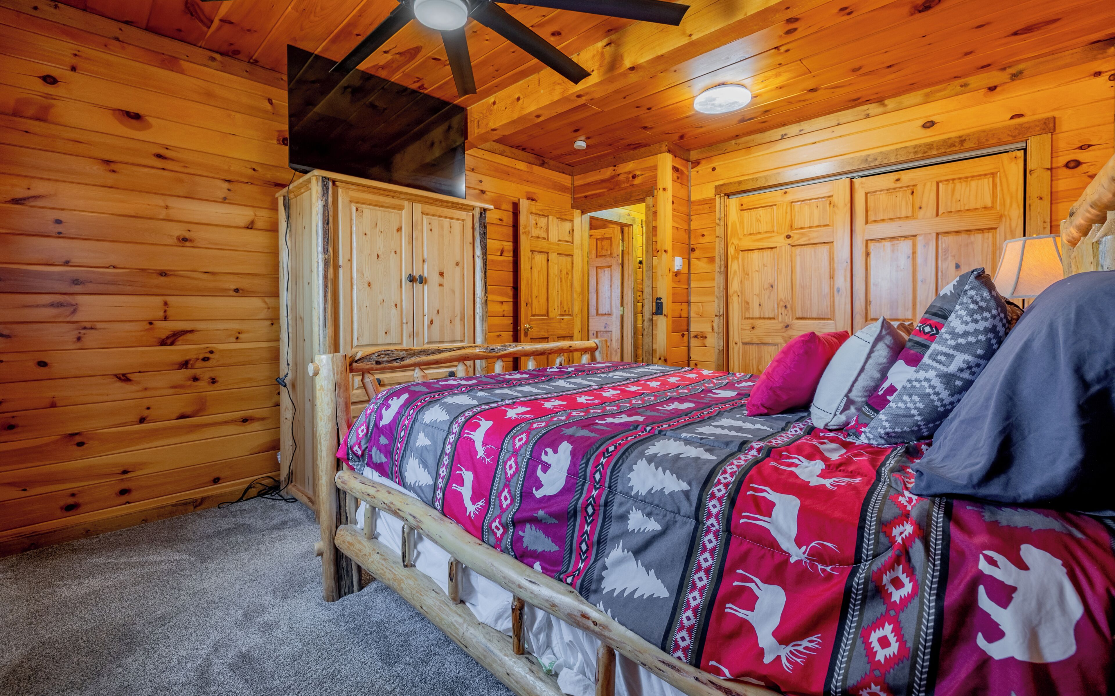 4 bedrooms, free WiFi, bed sheets