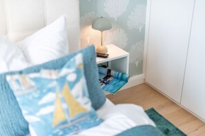 2 Schlafzimmer, Zimmersafe, Bügeleisen/Bügelbrett, WLAN