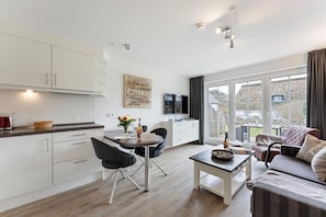 TV - Stylish. Terrasse. Strandnah. - Objekt-id: Hf/03 - Haus Friesische Straße (Sylt)