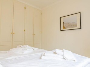 2 soverom, strykejern/-brett, wi-fi og sengetøy