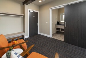 Habitación | Edredones de plumas, sistema de insonorización, wifi gratis