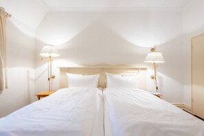 2 Schlafzimmer, Zimmersafe, Bügeleisen/Bügelbrett, WLAN