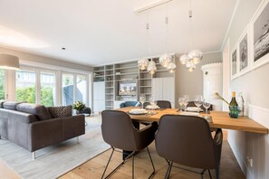 Imagen sin descripción, 3 de 49, botón