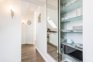 Fridge, oven, stovetop, dishwasher - Haus Christof, Whg. 9 - Strandnah. Bezaubernd. Ruhig. - Objekt-id: Ciw/09 (Wenningstedt-Braderup (Sylt))