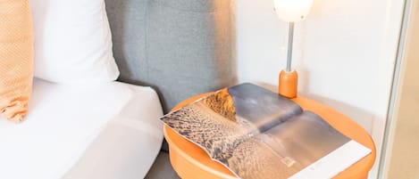 4 bedrooms, desk, iron/ironing board, WiFi