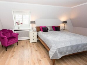 2 Schlafzimmer, Zimmersafe, Bügeleisen/Bügelbrett, WLAN