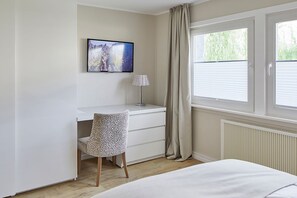 3 Schlafzimmer, BĂŒgeleisen/BĂŒgelbrett, WLAN, BettwĂ€sche
