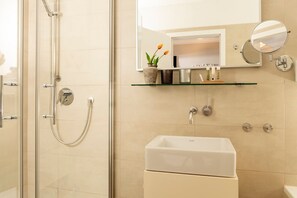 Imagen sin descripción, 3 de 9, botón