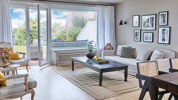 Fernseher, Stereoanlage