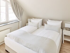 2 makuuhuonetta, tallelokero huoneessa, silitysrauta/-lauta, Wi-Fi