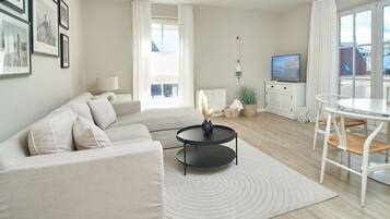 Fernseher, Stereoanlage