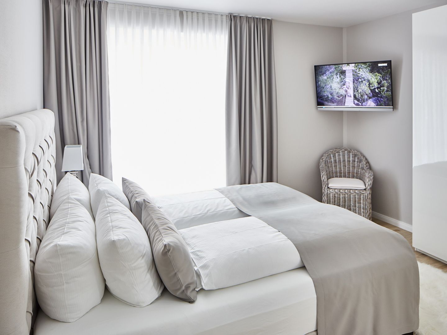 2 bedrooms, in-room safe, iron/ironing board, WiFi