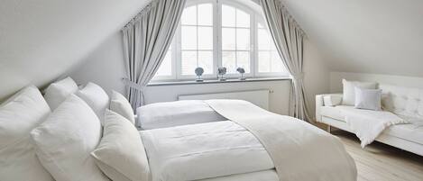 3 Schlafzimmer, Zimmersafe, Bügeleisen/Bügelbrett, WLAN